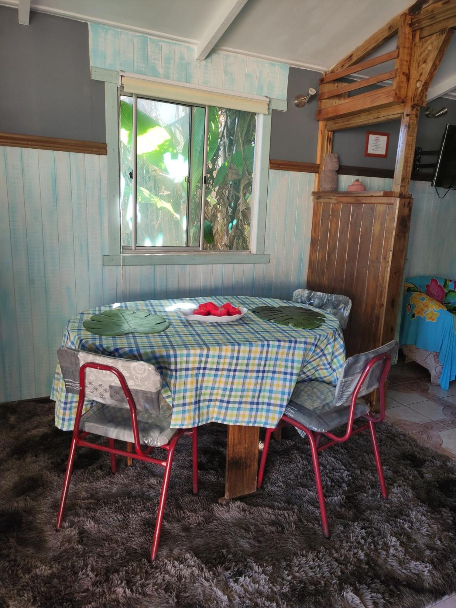 Cabanas Kitai Hanga Roa Exterior photo